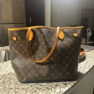 Authentic Louis Vuitton purse